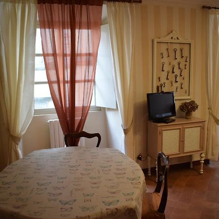 Palazzo Tucci Apartments Лука Екстериор снимка