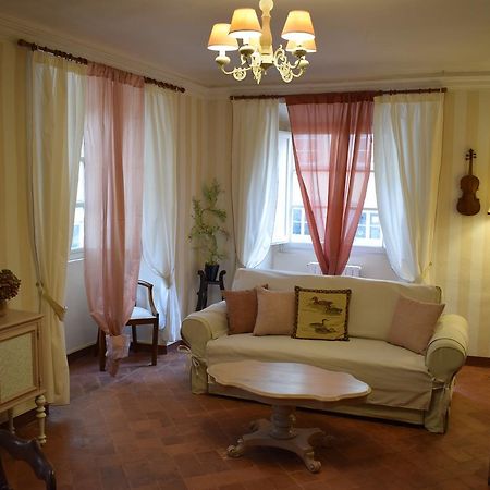 Palazzo Tucci Apartments Лука Екстериор снимка