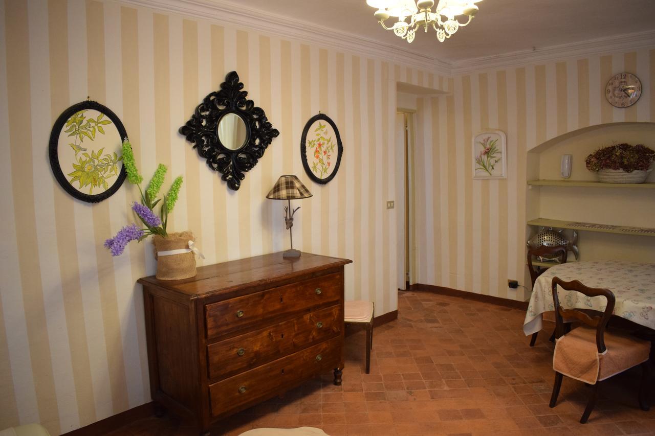 Palazzo Tucci Apartments Лука Екстериор снимка